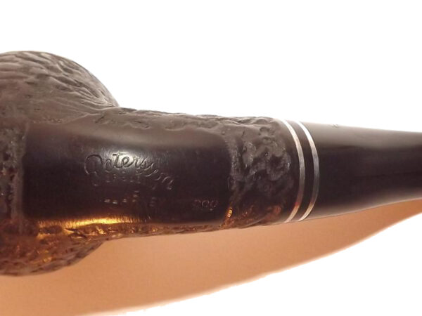 Peterson pipa Killarney 999 ASSTD Black P-lip - Image 4