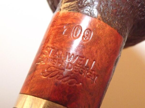Stanwell pipa Trio 109 Black Sand - Image 6