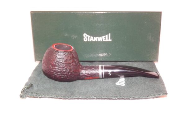 Stanwell pipa Trio 109 Black Sand - Image 7
