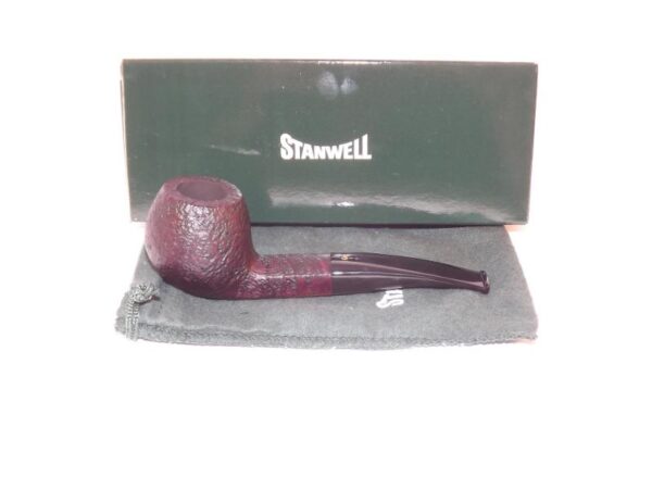 Stanwell pipa De Luxe 182 Black Sand - Image 7