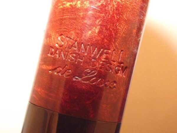 Stanwell pipa De Luxe 207 Brown Polish - Image 6