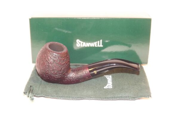 Stanwell pipa De Luxe 185 Black Sand - Image 7