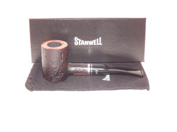 Stanwell pipa Trio 207 Black Sand - Image 7