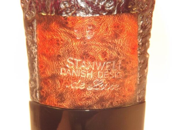 Stanwell pipa De Luxe 15 Black Sand - Image 5