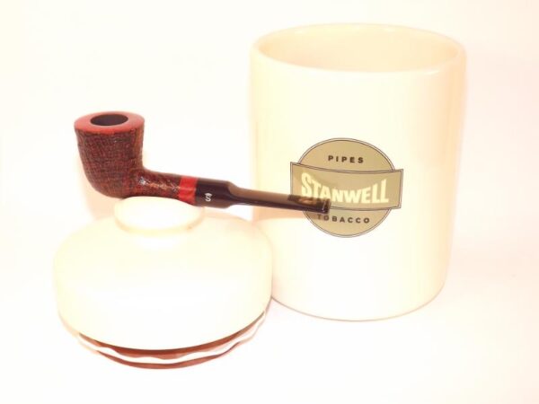 Stanwell Classic Red Sand pipa + dohánytartó - Image 3